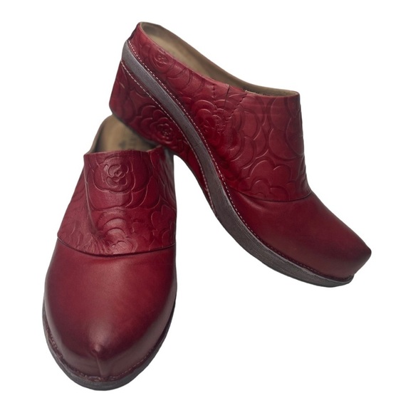 Spring Step L’Artiste Bande Women’s Red Leather Embossed Heeled Mules - Picture 3 of 10